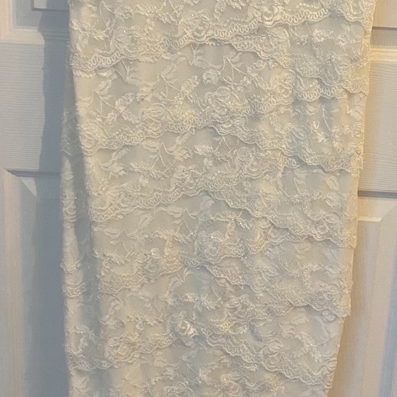 Wedding Dress - Picture 3 of 7